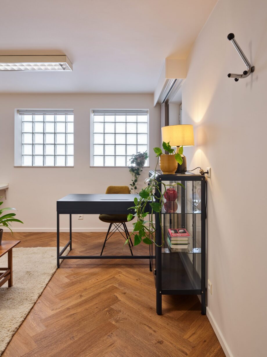 Rigid LVT Herringbone Vinyl Flooring Floorify Ikura F333 – view 2 Rigid LVT Herringbone Vinyl Flooring Floorify Ikura F333 – 2