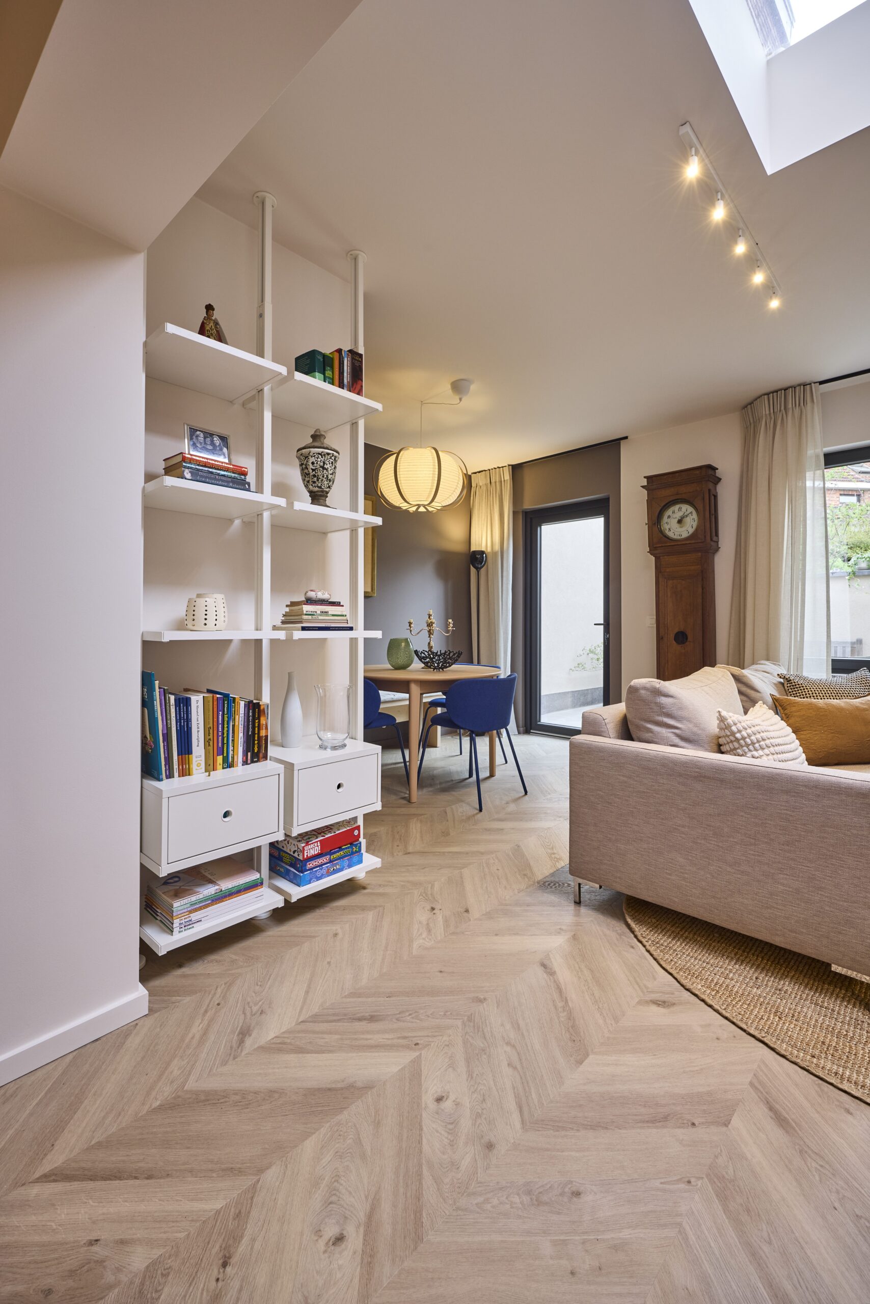 Rigid LVT Vinyl Flooring Floorify Chevron Odette F717 – 2