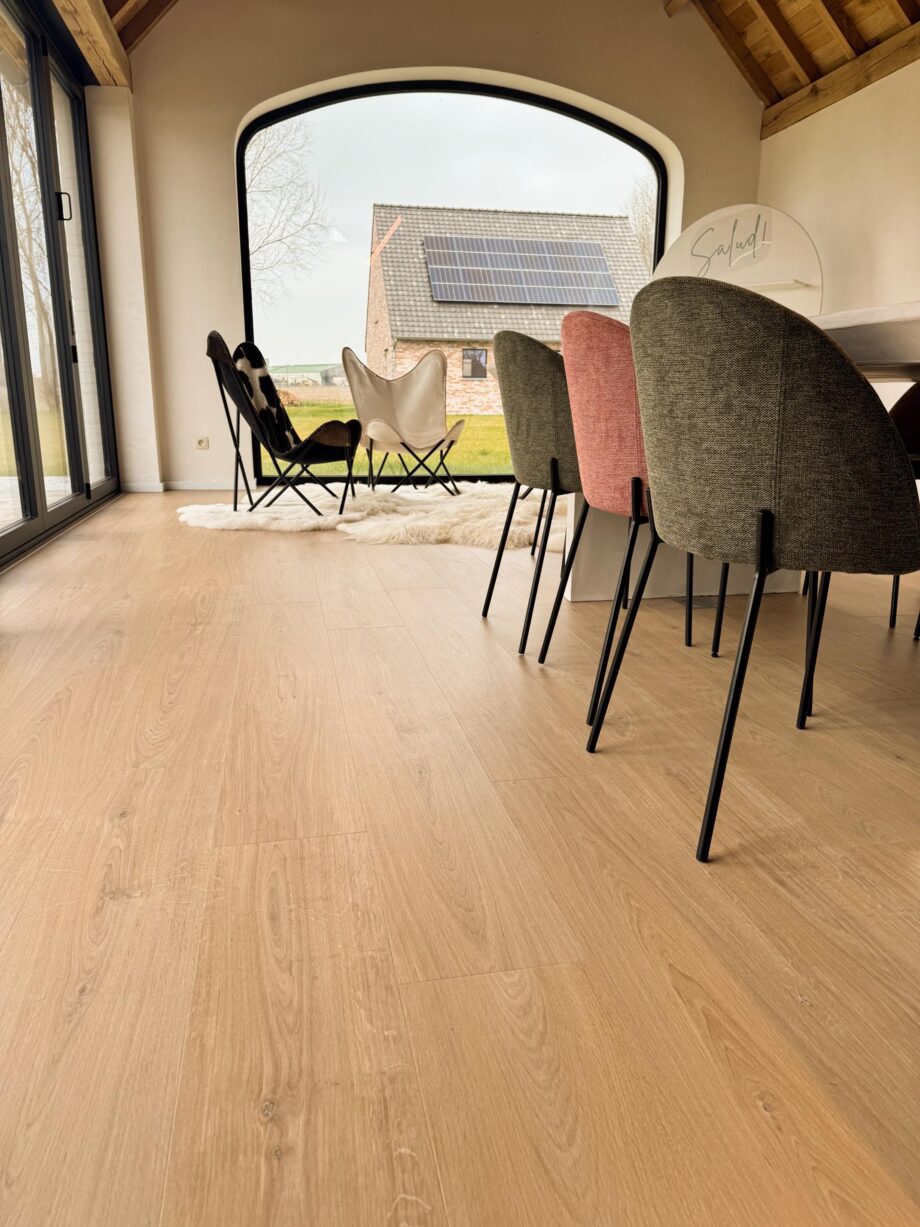 Rigid LVT Vinyl Flooring Floorify Long Plank Croissant F007 – view 2 Rigid LVT Vinyl Flooring Floorify Long Plank Croissant F007 – 2