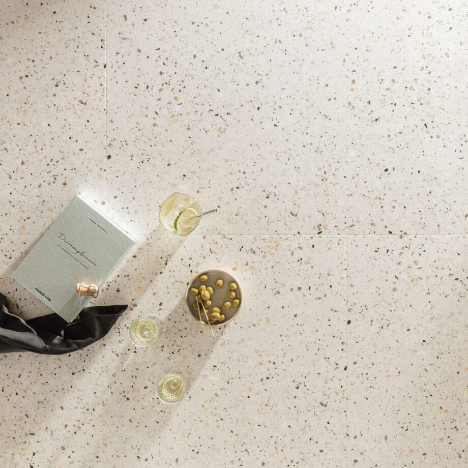 Rigid LVT Vinyl Tile Floorify Large Tile Piccolo F032 – view 4 Rigid LVT Vinyl Tile Floorify Large Tile Piccolo F032 – 4