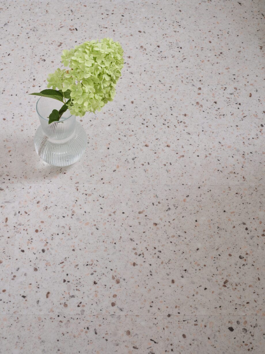 Rigid LVT Vinyl Tile Floorify Small Tile Piccolo F532 – view 2 Rigid LVT Vinyl Tile Floorify Small Tile Piccolo F532 – 2