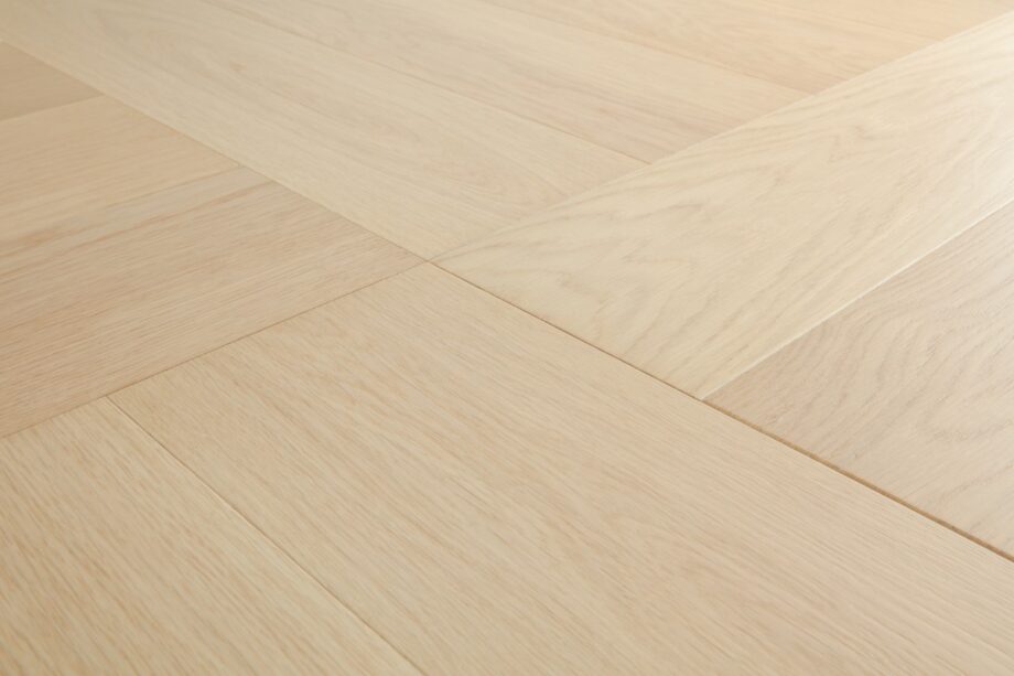 Herringbone parquet oak disegno creamy, Quick Step, beveled, extra matt lacquered