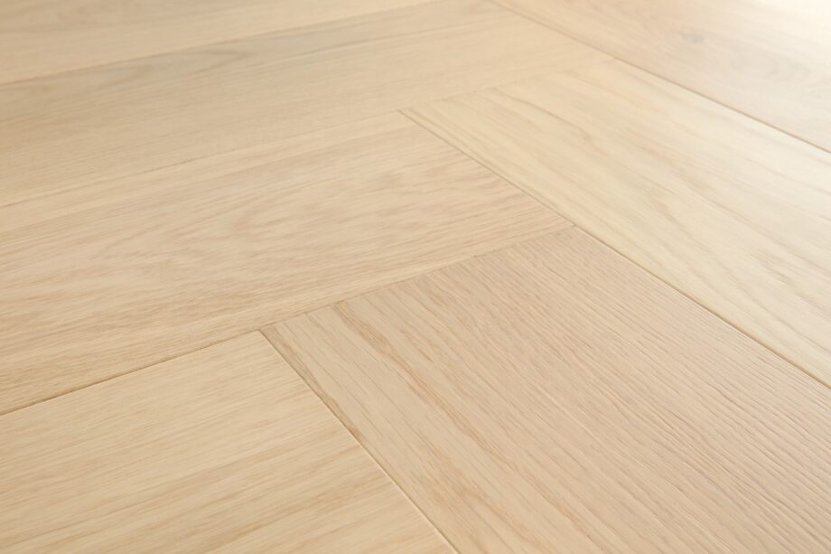 Herringbone parquet oak disegno creamy, Quick Step, beveled, extra matt lacquered