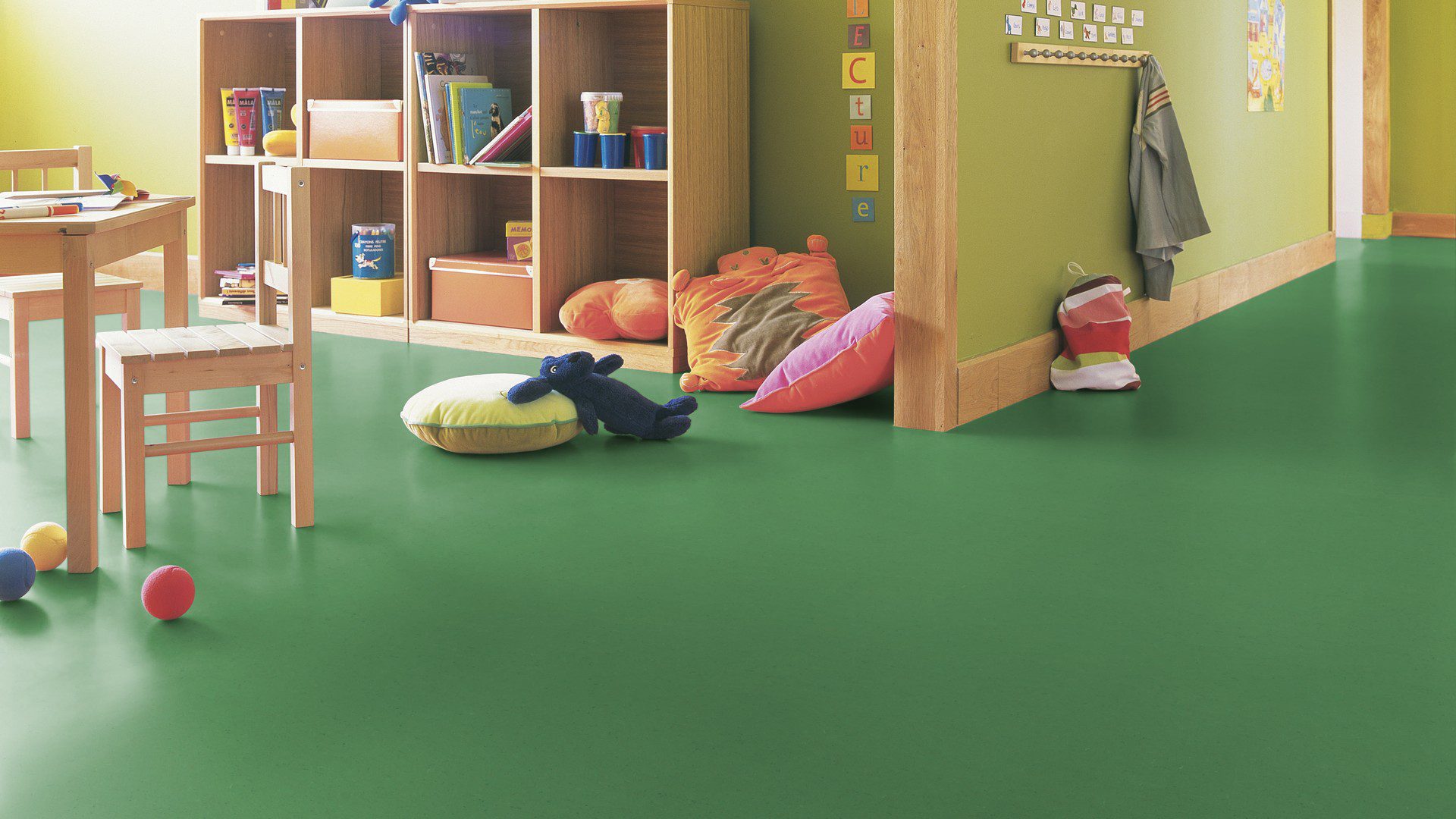 Linoleum floor Gerflor Colorette 0006 Vivid Green – 4