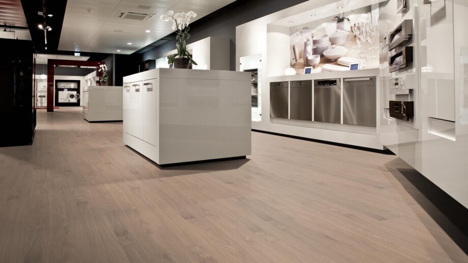 SPC vinyl floor Traffic Athene with integrated underlay – 4
