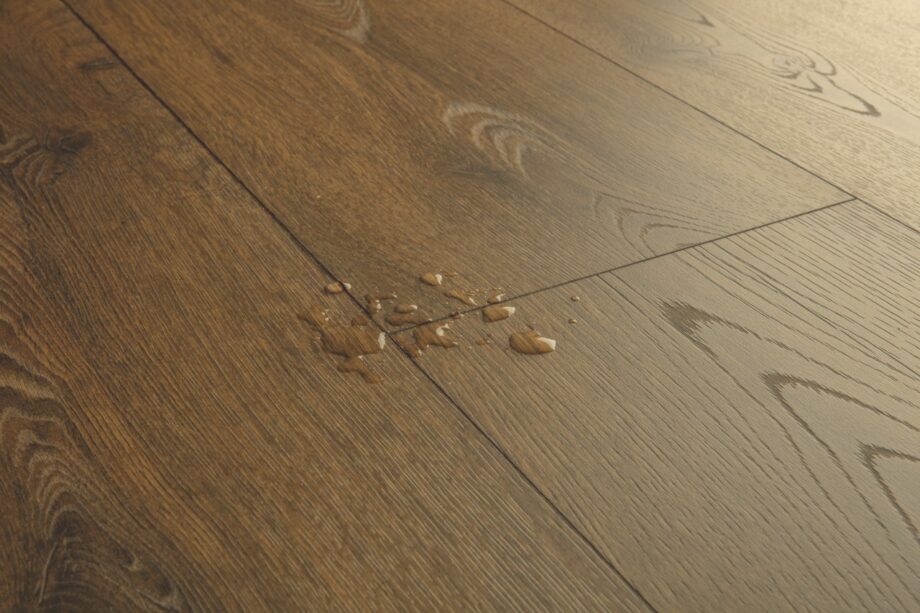 Laminate floor Quick-Step Classic Cocoa Brown Oak