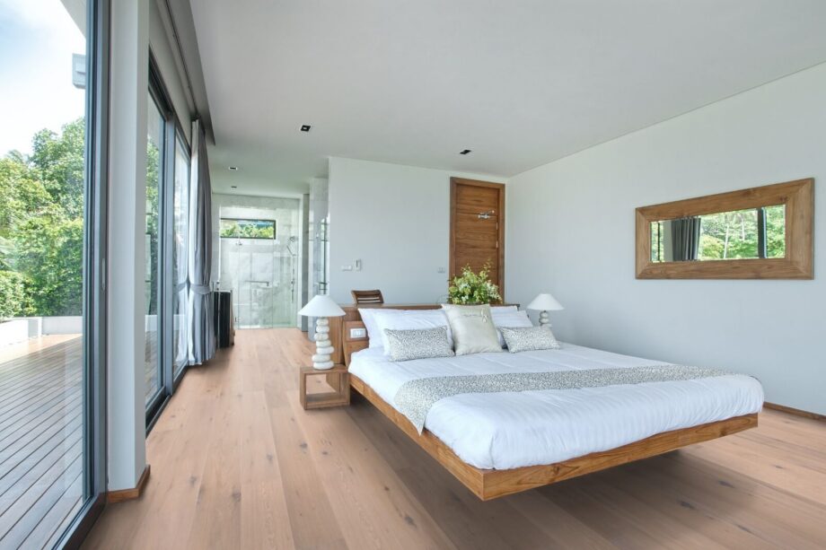 Parquet Oak Rustical 1-strip beveled brushed white oiled 189mm – 10