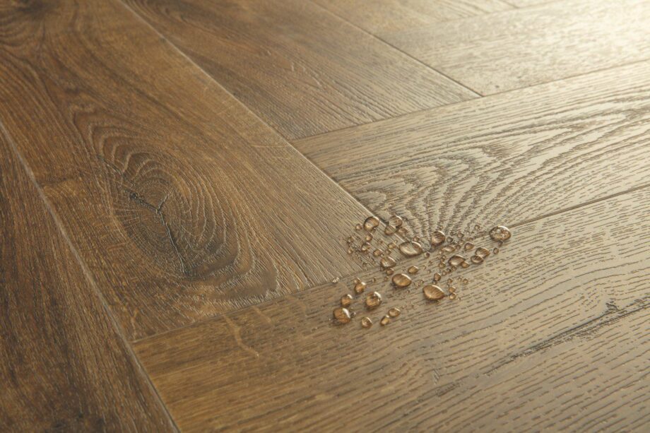 Herringbone Vinyl floor LVT Quick-Step Pristine Fall Oak Brown – view 3 Herringbone Vinyl floor LVT Quick-Step Pristine Fall Oak Brown – 3