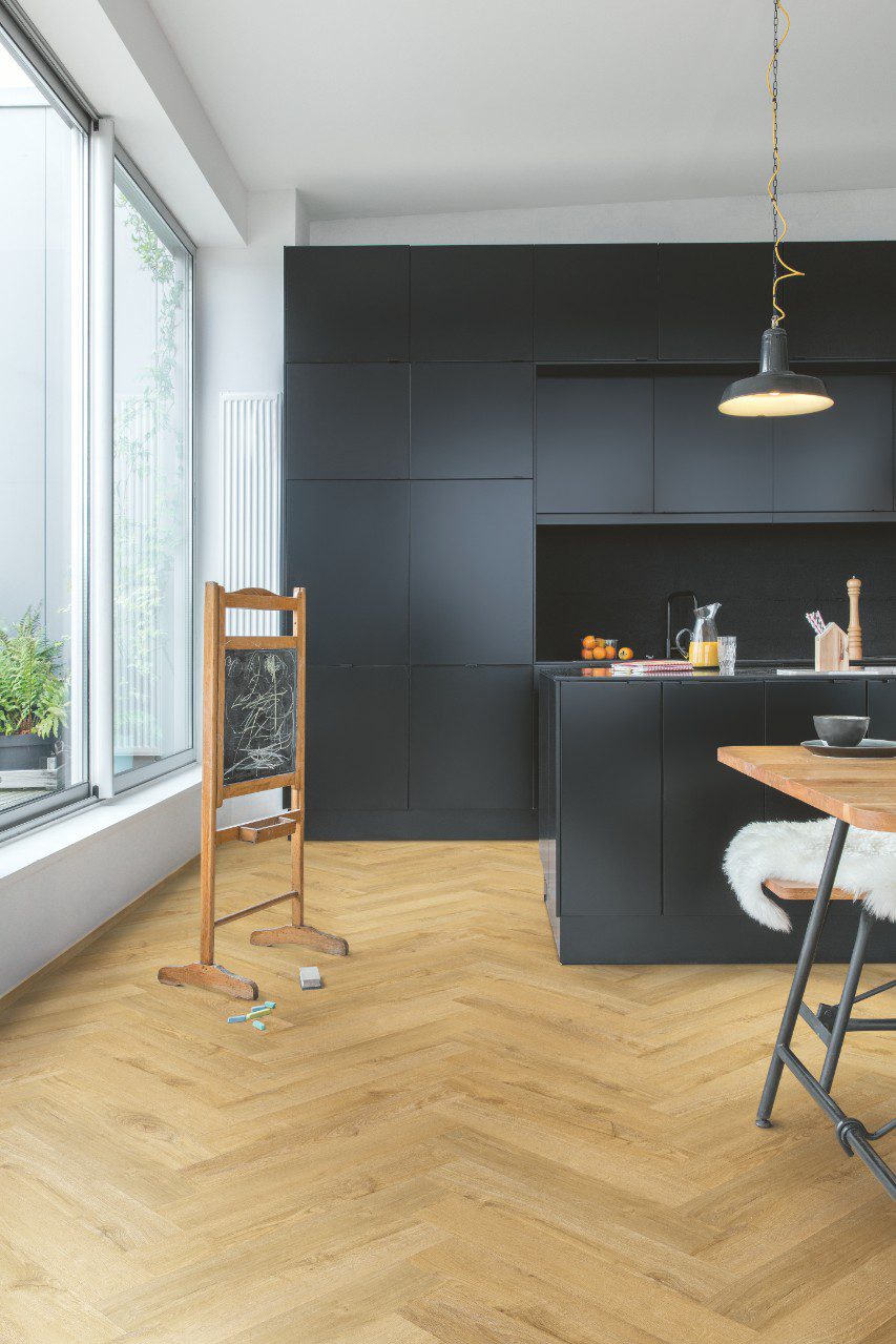 Herringbone LVT floor Quick-Step Pristine Fall Oak Honey – 4
