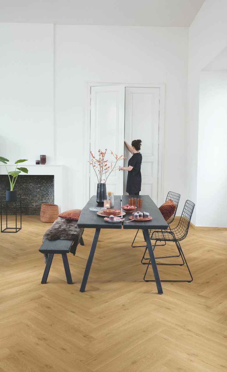 LVT herringbone floor Quick-Step Pristine Ocean Bliss Warm Honey – 5