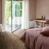 vinyylilattia-quick-step-bloom-autumn-oak-chocolate