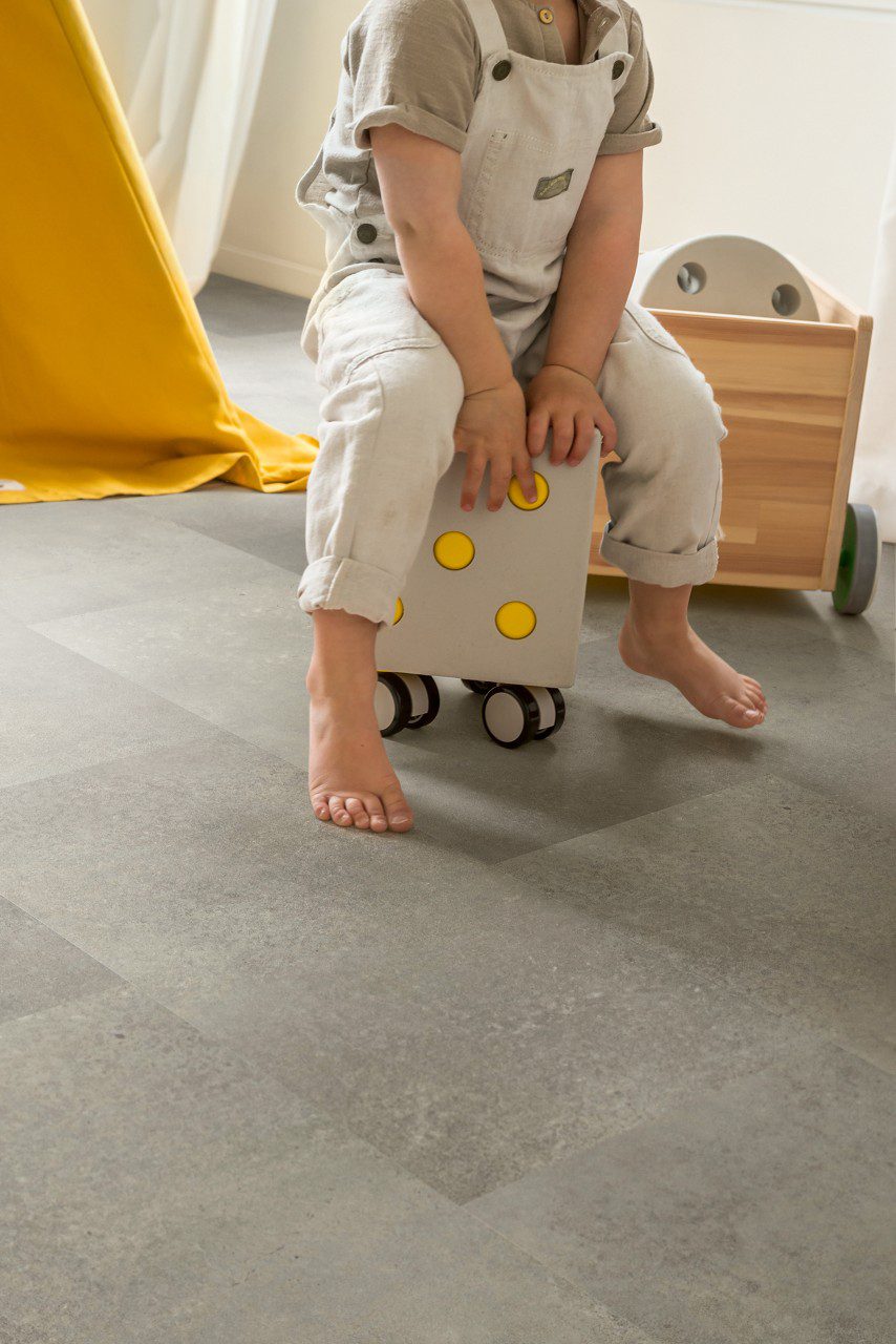 Vinyl floor tiles Quick-Step Oro Concrete rock – 3