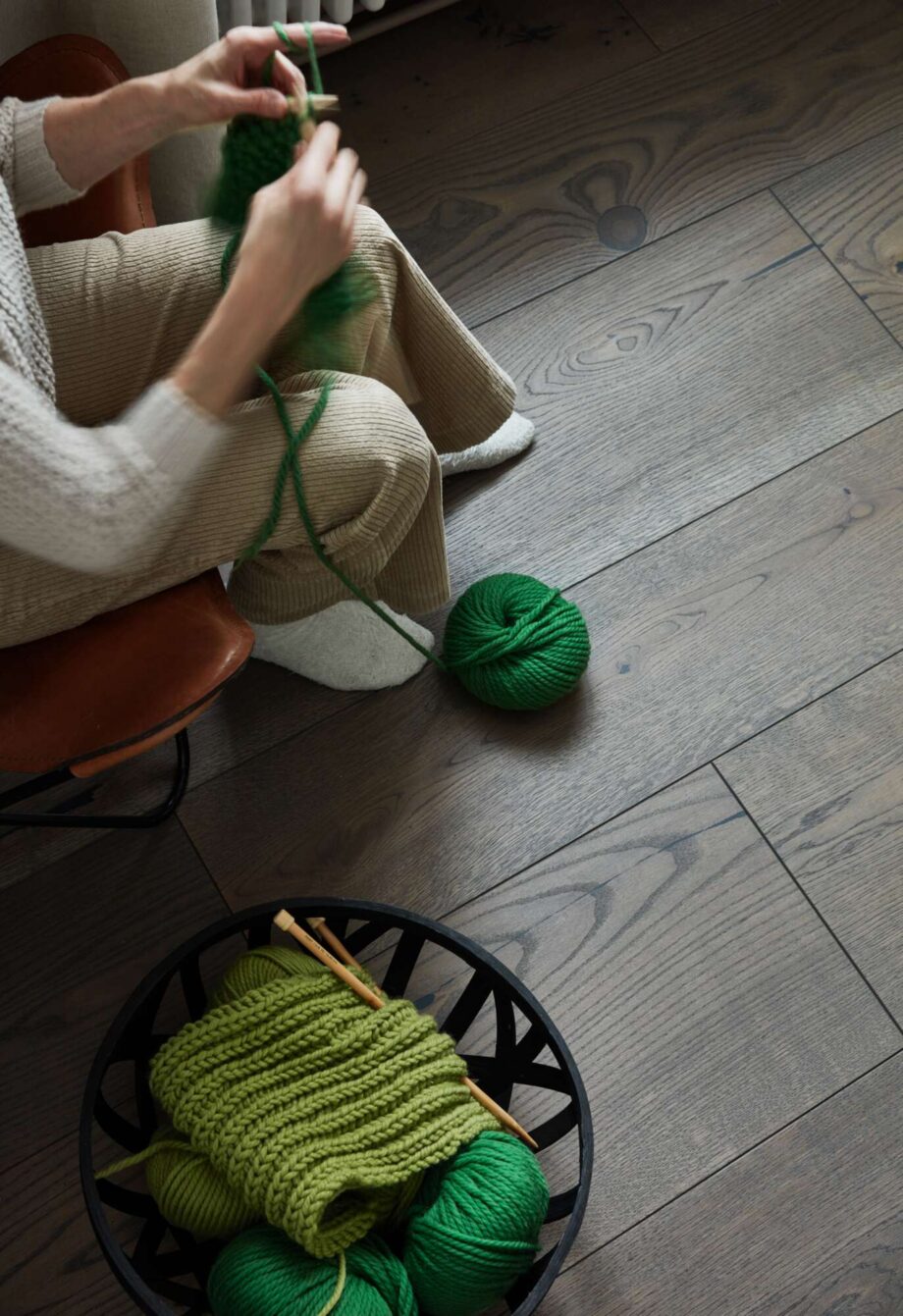 Engineered Wooden Flooring Bauwerk Unicopark Oak Fumo 46 oiled brushed – interior 2 Engineered Wooden Flooring Bauwerk Unicopark Oak Fumo 46 oiled brushed – 3