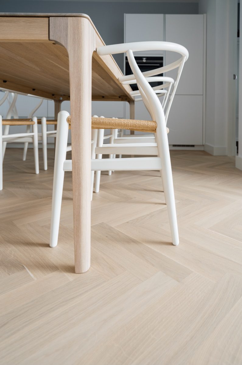 Herringbone parquet Monopark Oak Crema 45 B-Protect®
