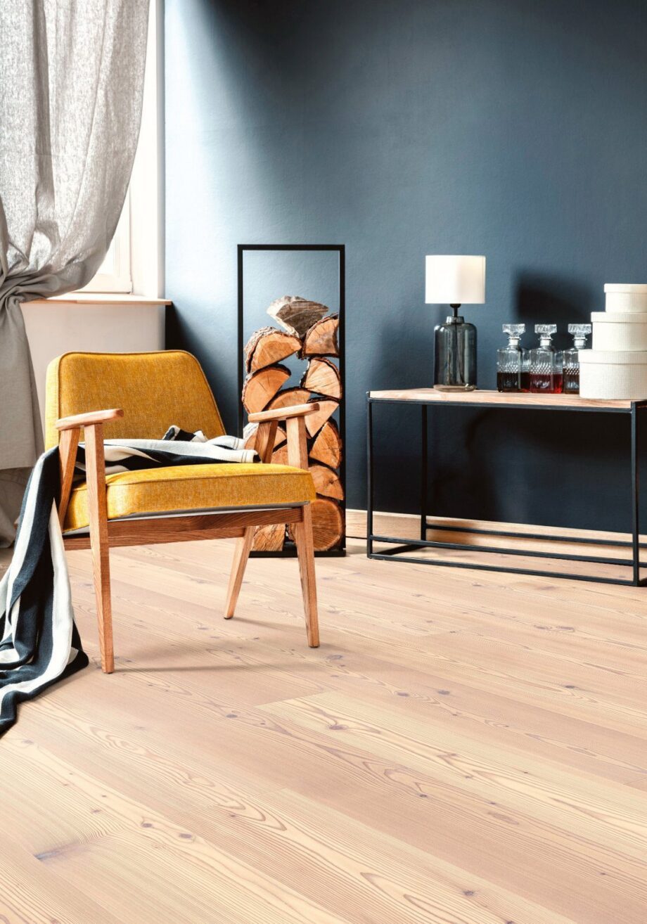 Larch parquet Thede & Witte Boston, knotty, brushed, white oiled, 1-strip, 1860 x 189 x 15 mm – 2