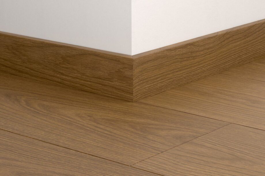 Skirting board Quick-Step Cocoa Oak for LVT vinyl flooring, waterproof, 12x58x2400 mm Skirting board Quick-Step Cocoa Oak for LVT vinyl flooring, waterproof, 12x58x2400 mm