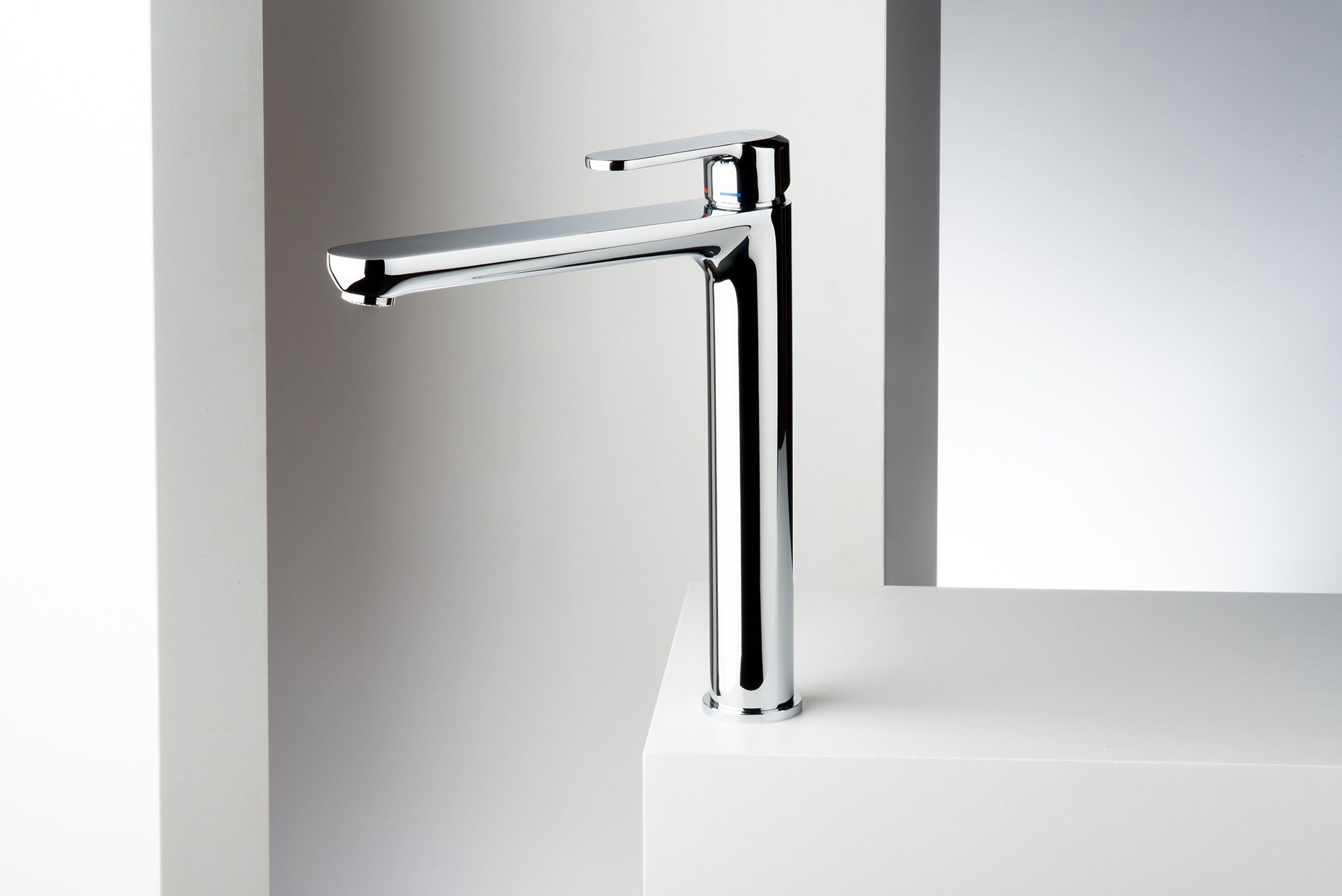 Tall basin mixer Emmevi Nefer 77003BIG with click-clack waste – 2
