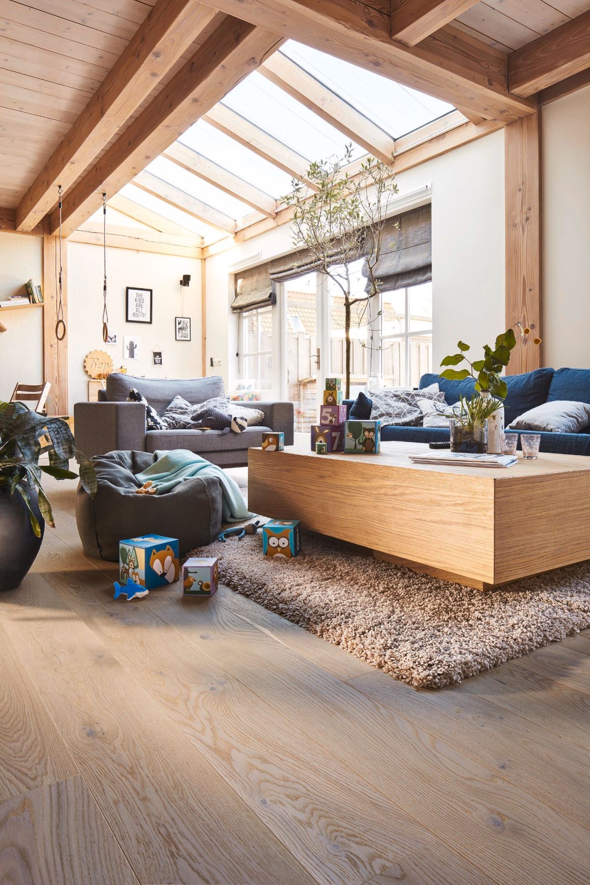 Oak parquet Meister, Longlife PD 400, Authentic off-white oak 09017, 1-strip, 2200 x 180 mm, brushed, ultra matt lacquered – 2