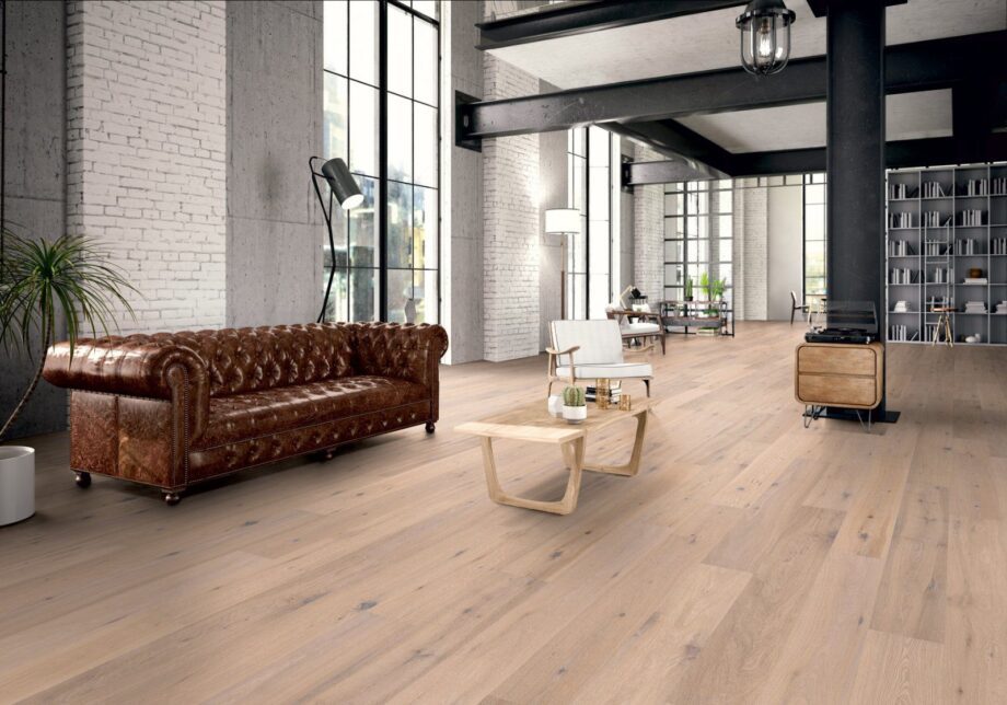 Oak parquet Thede & Witte Boston, knotty, brushed, white matt lacquered, 1-strip, 1900 x 189 x 15 mm – view 2 Oak parquet Thede & Witte Boston, knotty, brushed, white matt lacquered, 1-strip, 1900 x 189 x 15 mm – 2