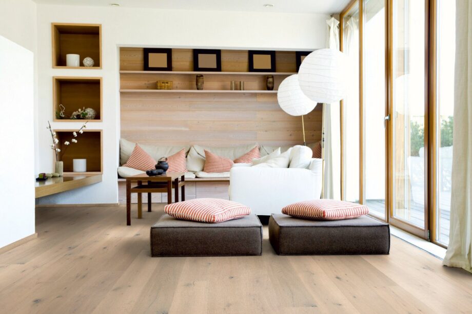 Oak parquet Thede & Witte Boston, knotty, smoked, brushed, white matt lacquered, 1-strip, 1900 x 189 x 15 mm – 2