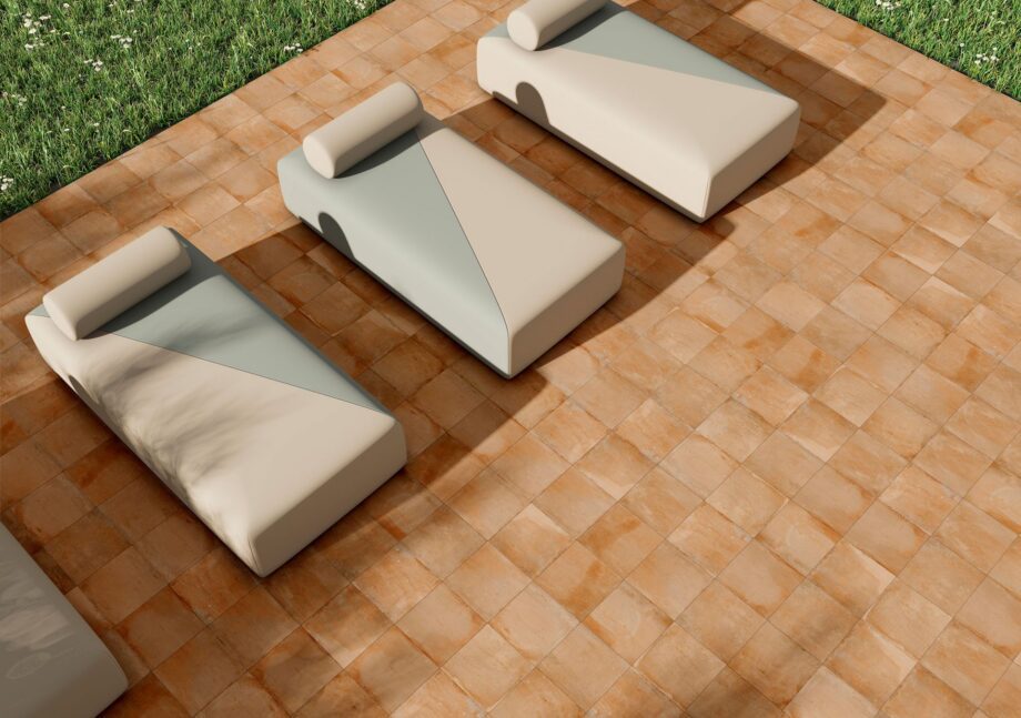 Terracotta-effect porcelain floor tile Tau Terracotta Cotto, 33.3×33.3 8.5 terracotta – view 2 Terracotta-effect matt porcelain floor tile Tau Terracotta Cotto, 33.3x33.3 cm, 8.5 mm, terracotta – 2