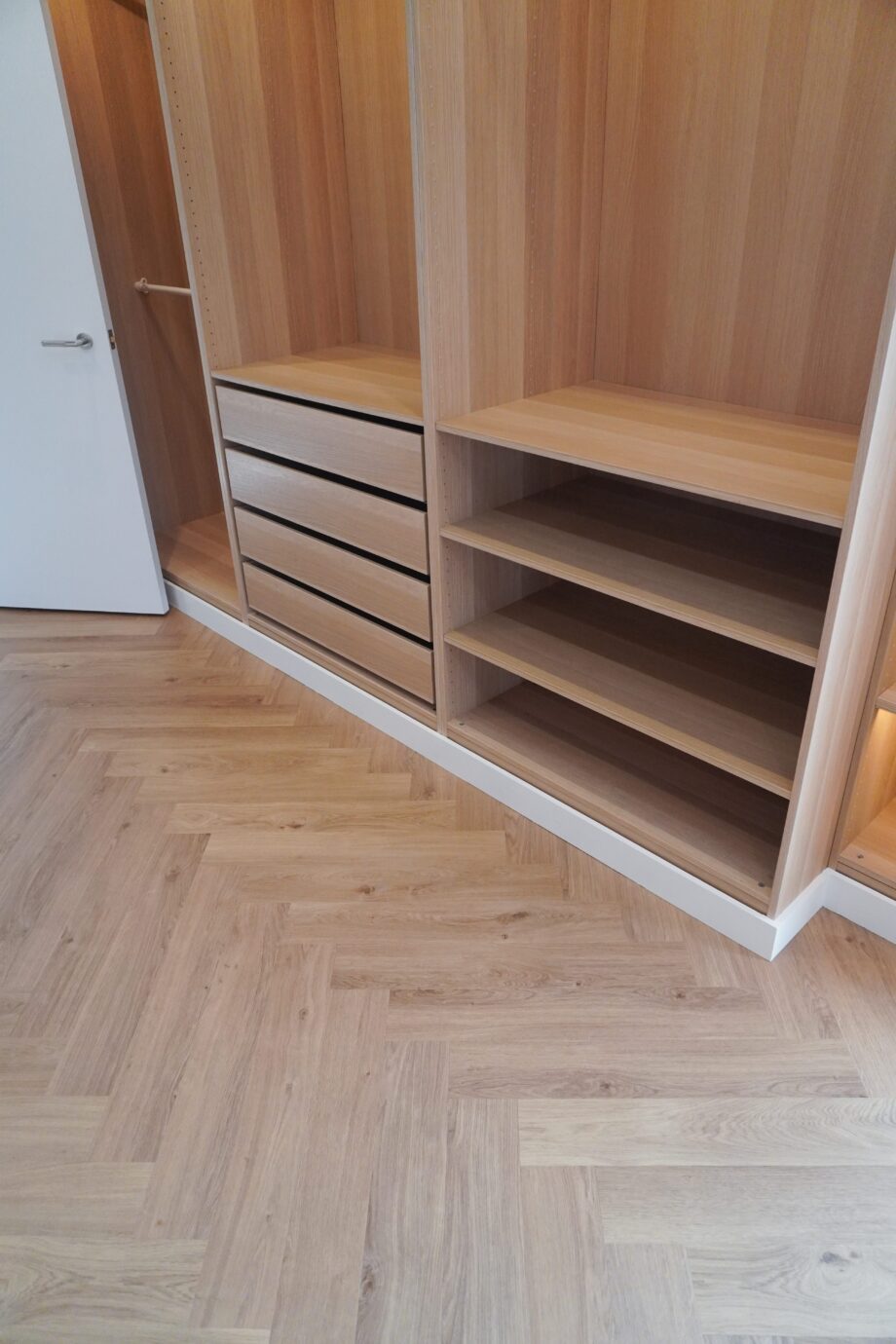 Rigid LVT Herringbone Vinyl Flooring Floorify Anago F319 – 2