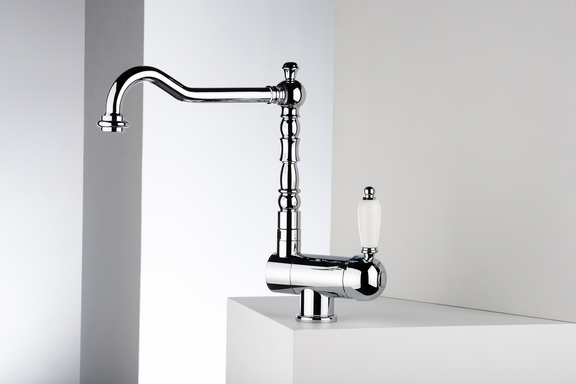 Under-window kitchen mixer Emmevi Laguna 40335 with fold-down spout – 2