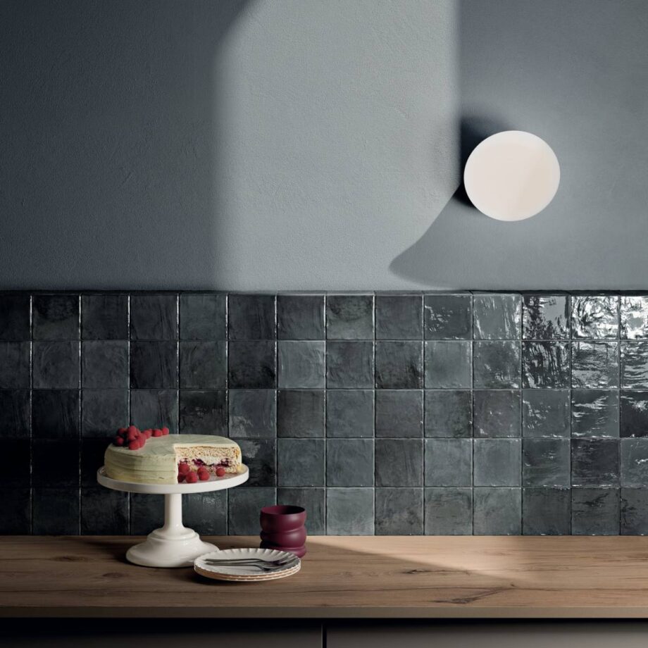Coloured ceramic wall tile ABK Poetry Colors Smoke, 8.5 glazed, handcrafted look – view 3 Coloured ceramic wall tile ABK Poetry Colors Smoke, 10x10 cm, 8.5 mm, glazed, handcrafted look – 3