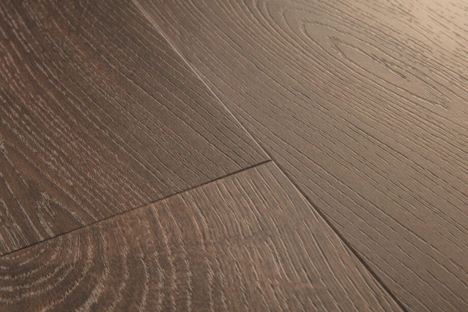 Vinyl parquet SPC Quick Step autumn oak chocolate alpha medium planks, beveled